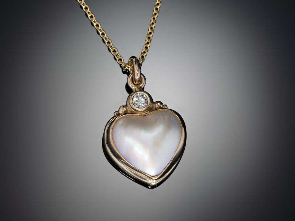 PearlHeartPendant-166R